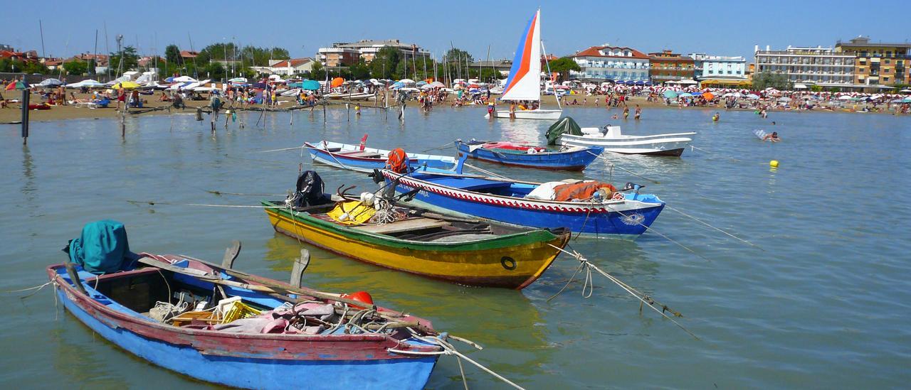 Hotel Giacomazzo Caorle Bagian luar foto
